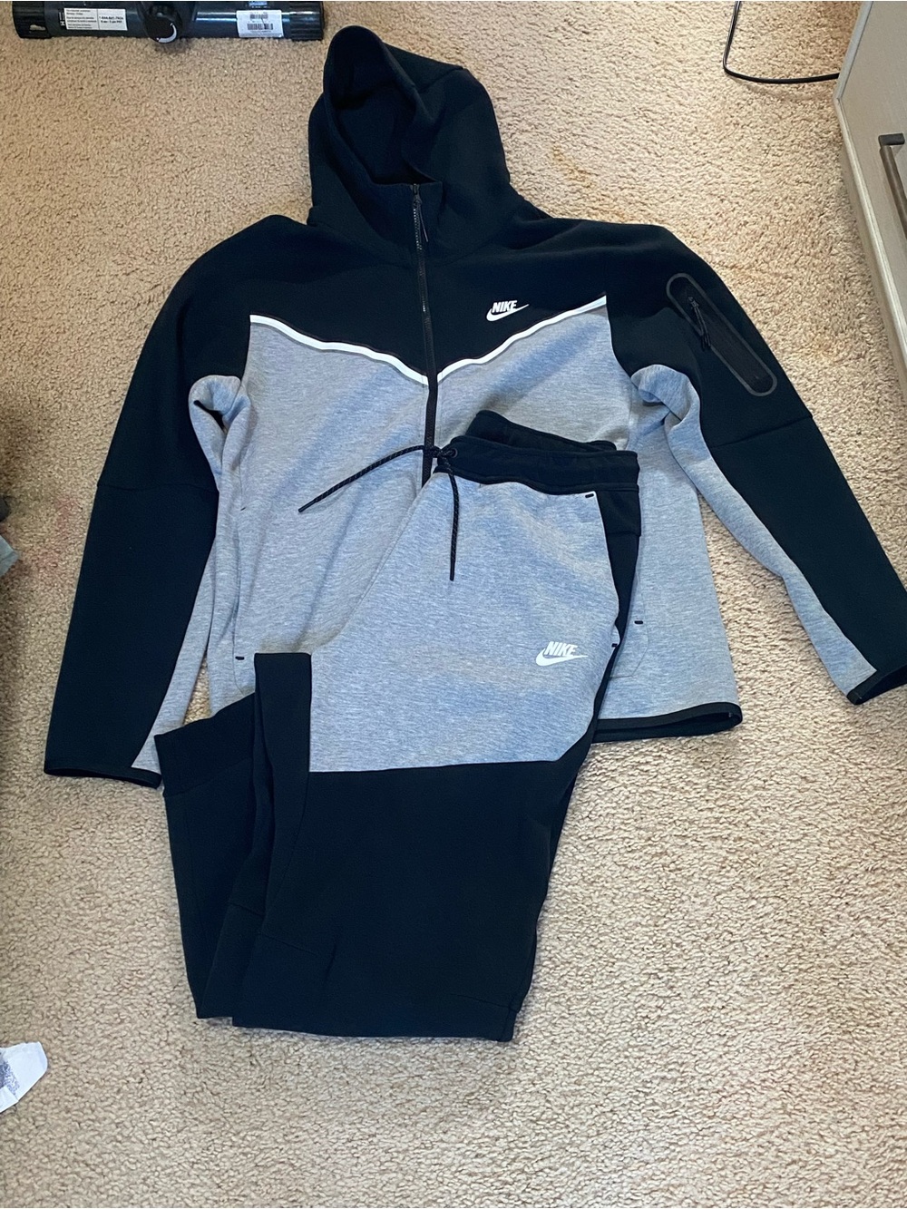 Nike Black & Gray Colorblock Hooded Zip Jacket with Matching Joggers